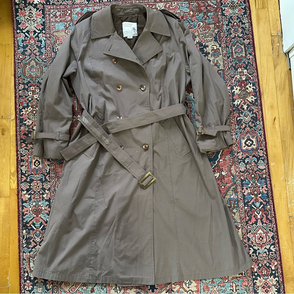 London Towne Trench Coat women’s size 20 1/2 (L)